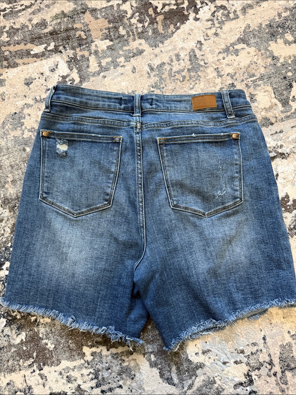 Judy Blue Medium Blue Distressed Frayed Hem Jean Shorts - Picture 8 of 9